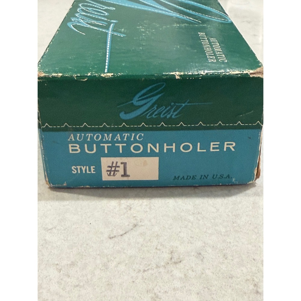 Vintage Greist Automatic Buttonholer, Style #1 1956, with Templates and box - Picture 3 of 13